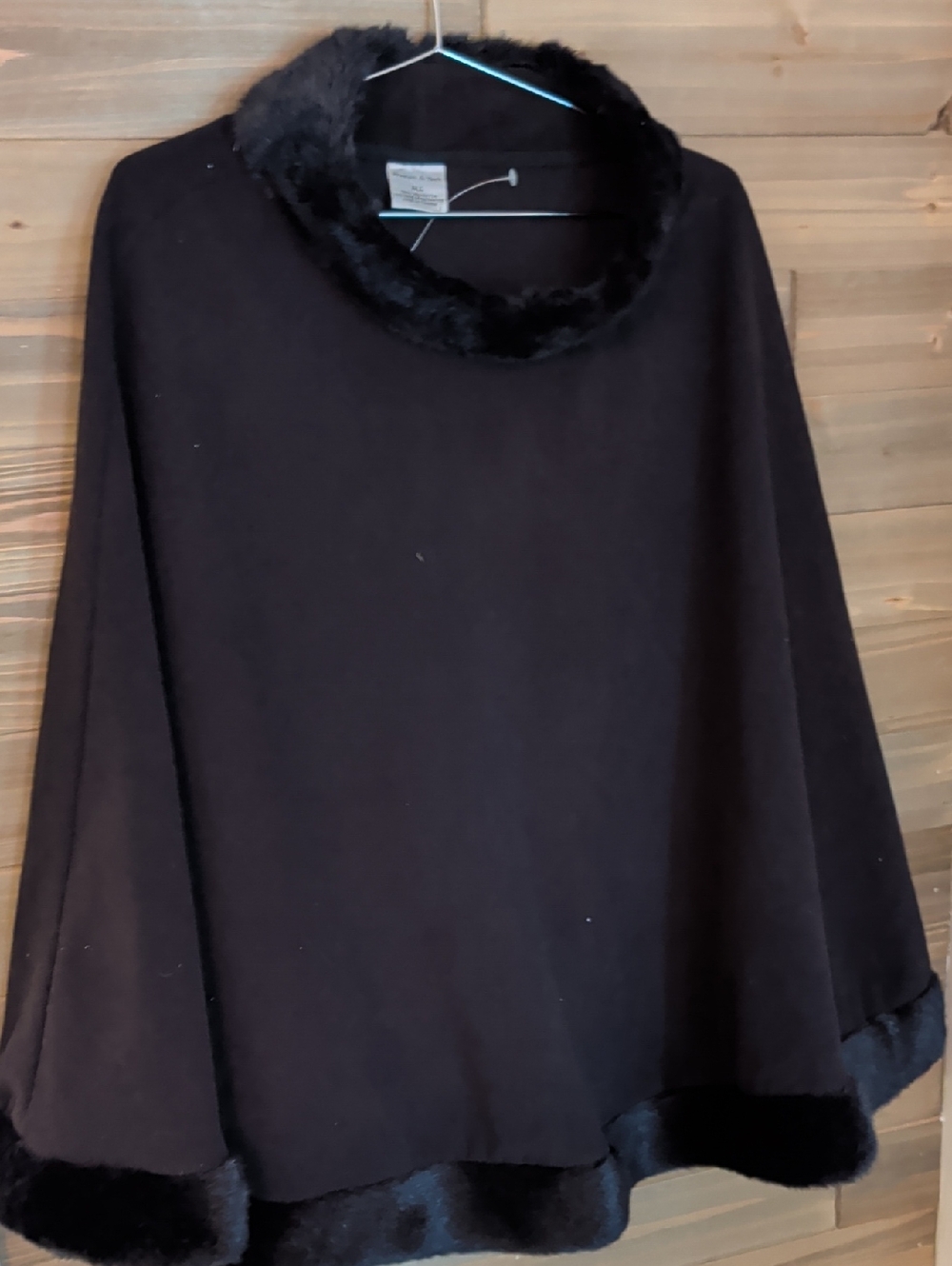 Preston & York Black Faux Fur-Trim Capelet